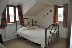 Bed 4- click for photo gallery